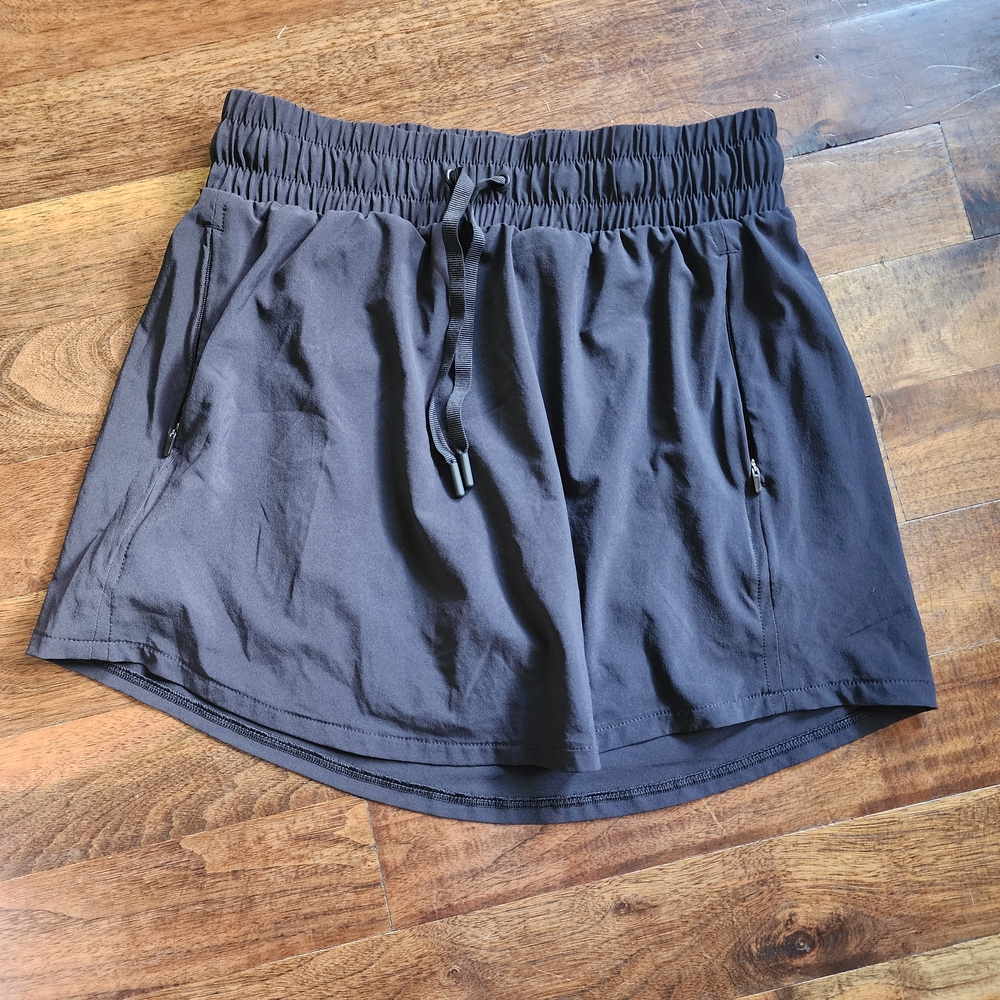 All in Motion Charcoal Elastic Waist Skorts